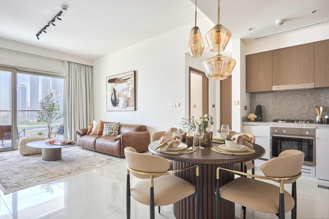 Frank Porter - Grand Bleu Tower 2 - 5