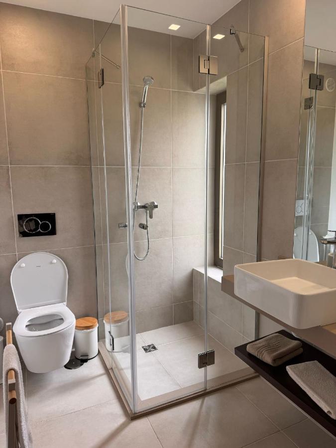 Lightoasis Oasis Mar 6 - 3