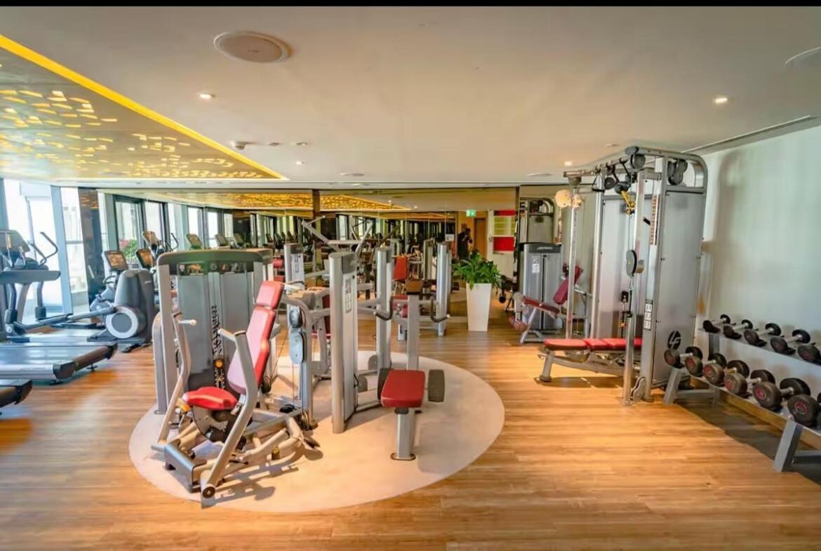 Moderne 1BR apartment overlooking city - 5