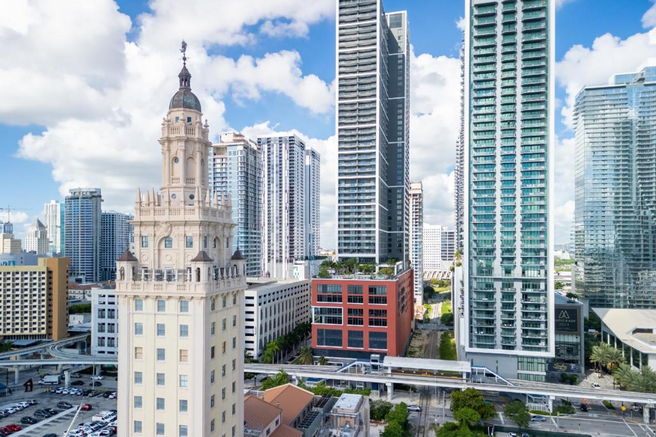 3012 Studio in front of Kaseya Center with Pool - 5