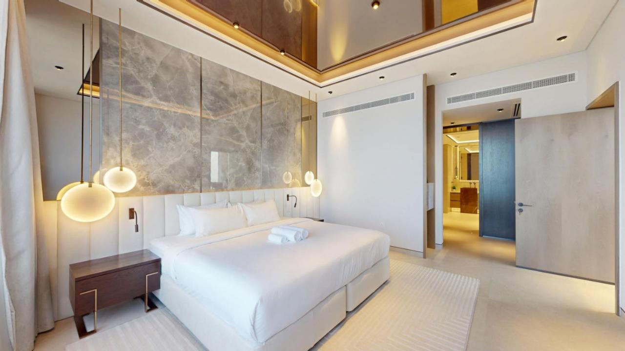 Vacationer Holiday Homes I Luxurious 1 Bed l Panoramic Palm Views l Iconic Location - 2