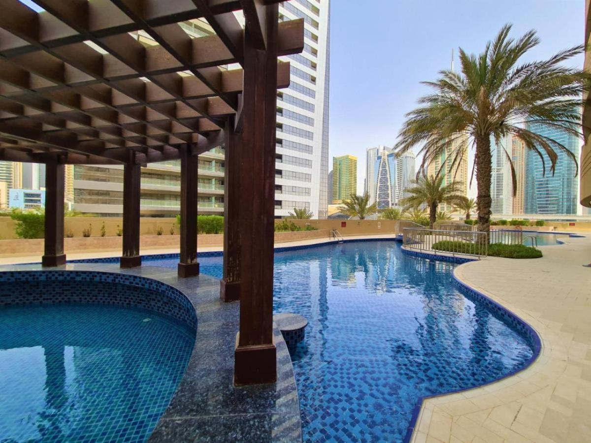 Vacationer Holiday Homes I Premium 1 Bed I Dubai Marina Living & Metro Nearby - 4