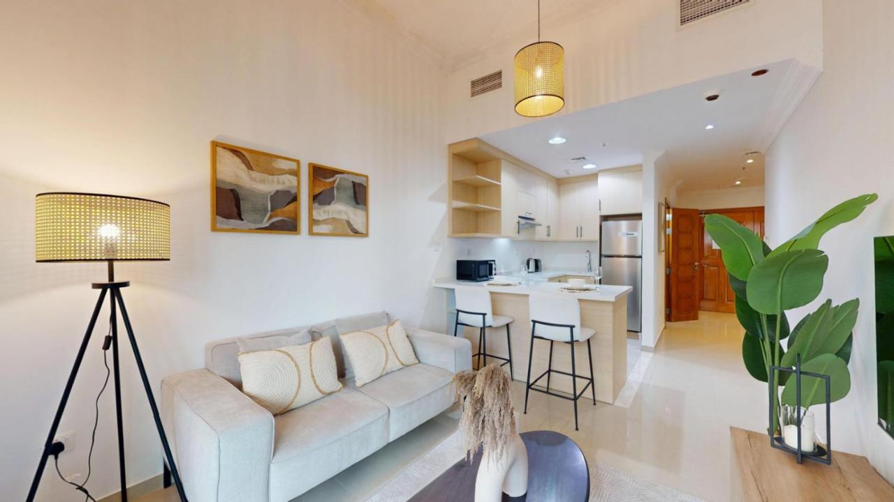 Vacationer Holiday Homes I Premium 1 Bed I Dubai Marina Living & Metro Nearby - 5