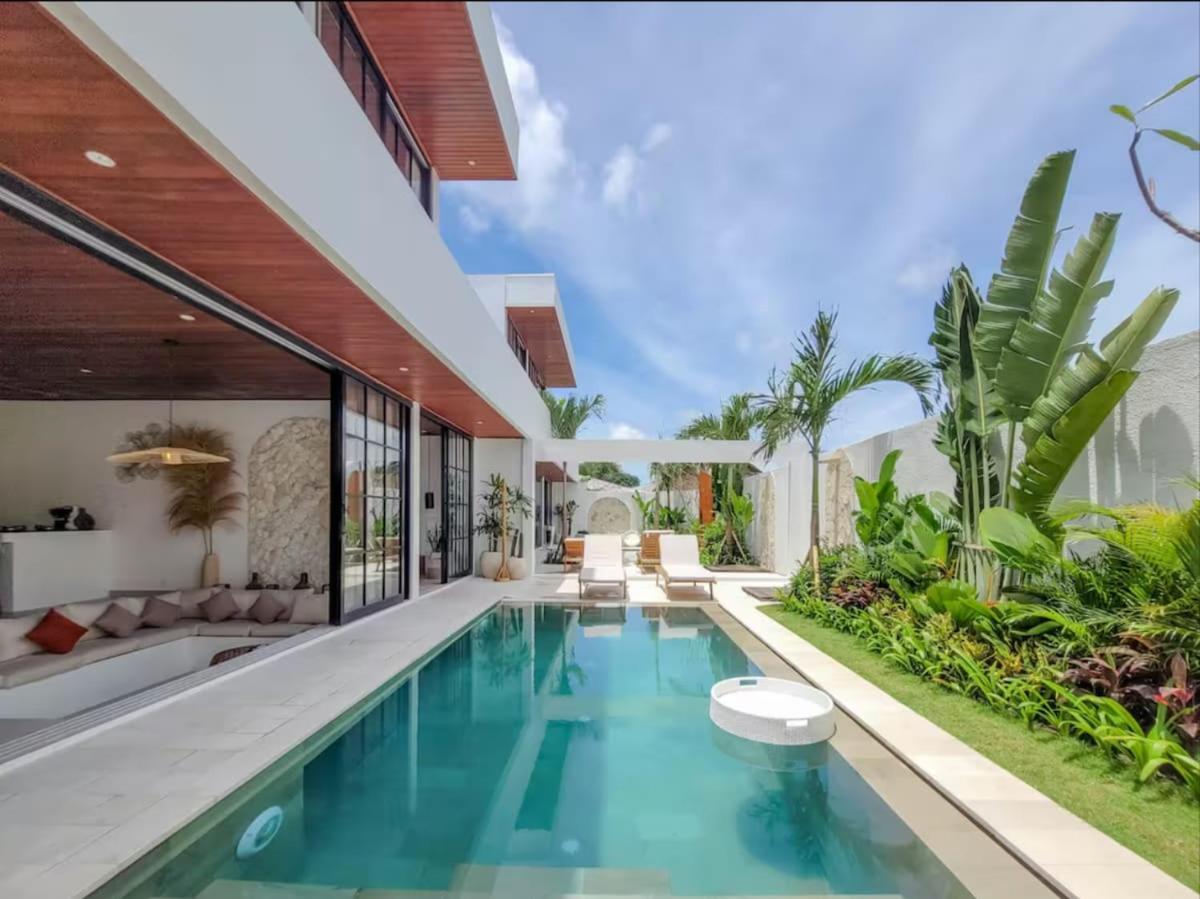 LIVING DOOR BALI - NEW Majestic Villa Canggu 8BR - 4
