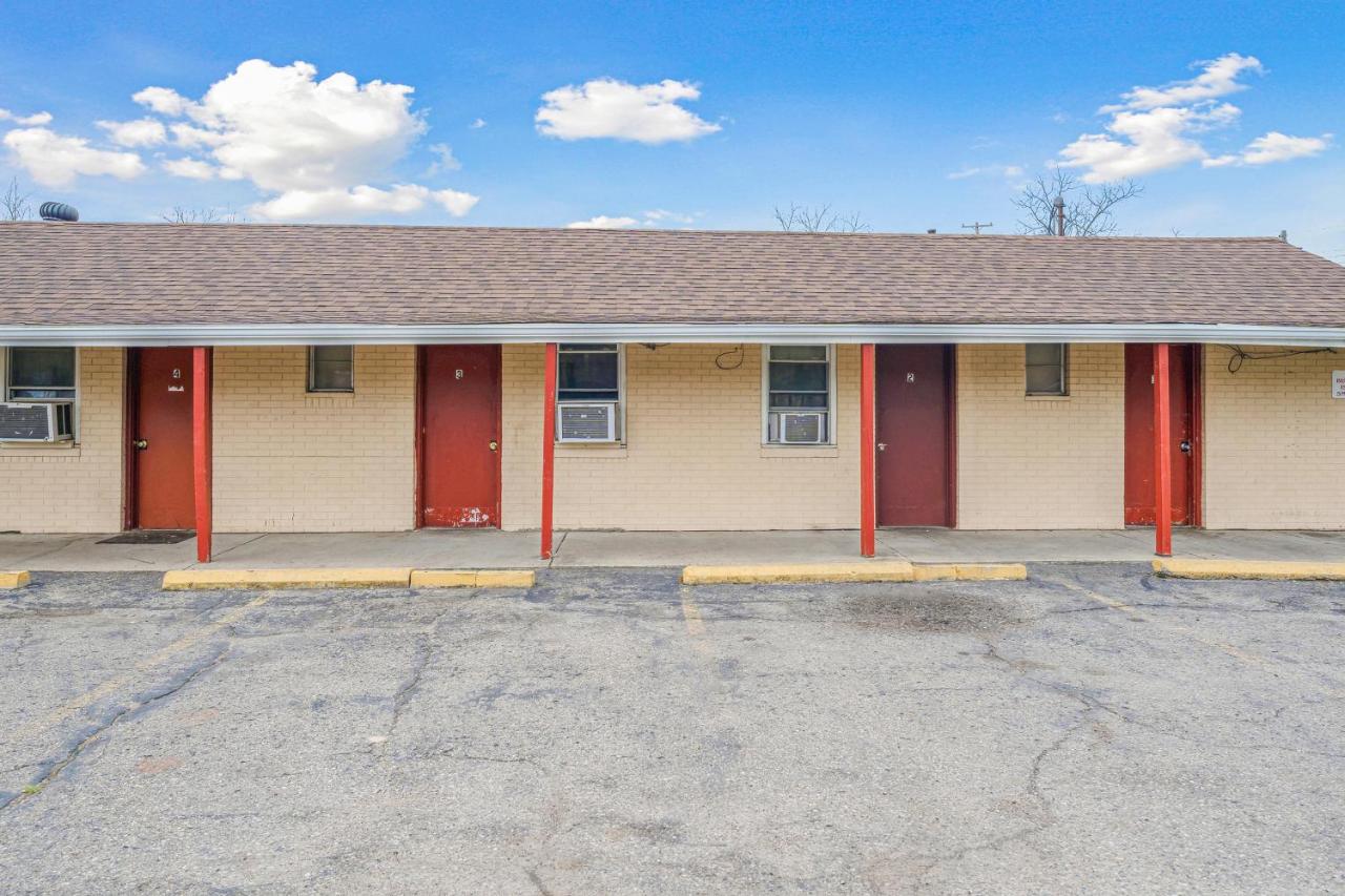 Motel — photo 24