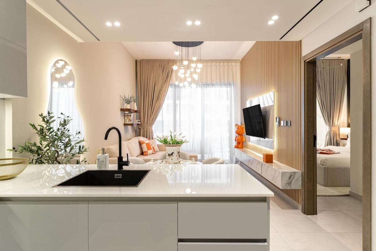 Burj et Canal View Sunny Pool - 3