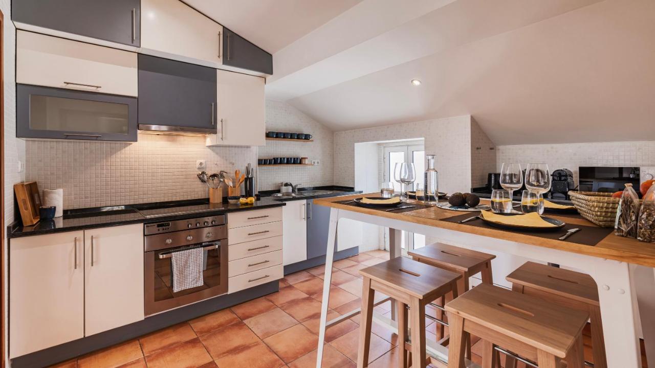 Authentic Lisbon Living with a View by LovelyStay - 5