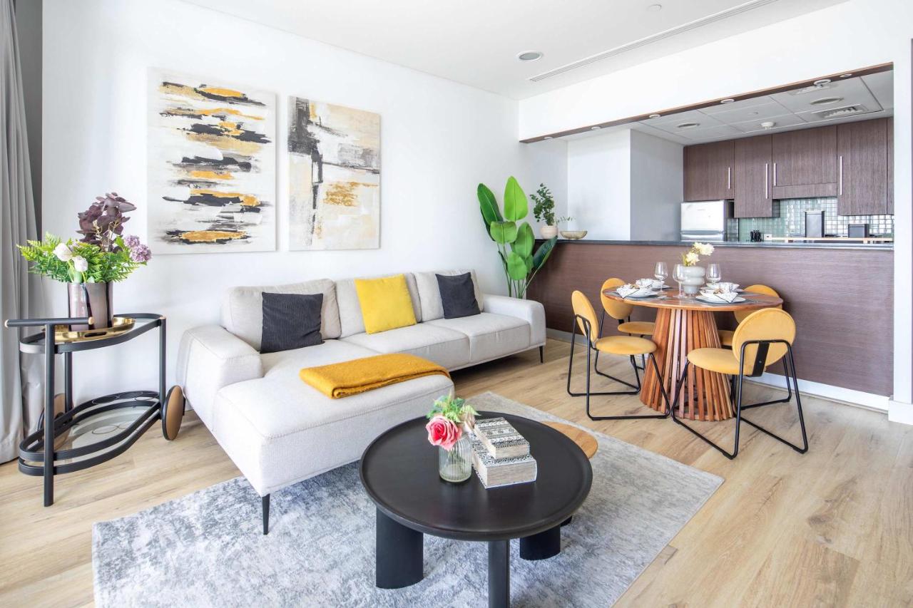 Frank Porter - Burj Daman - 5