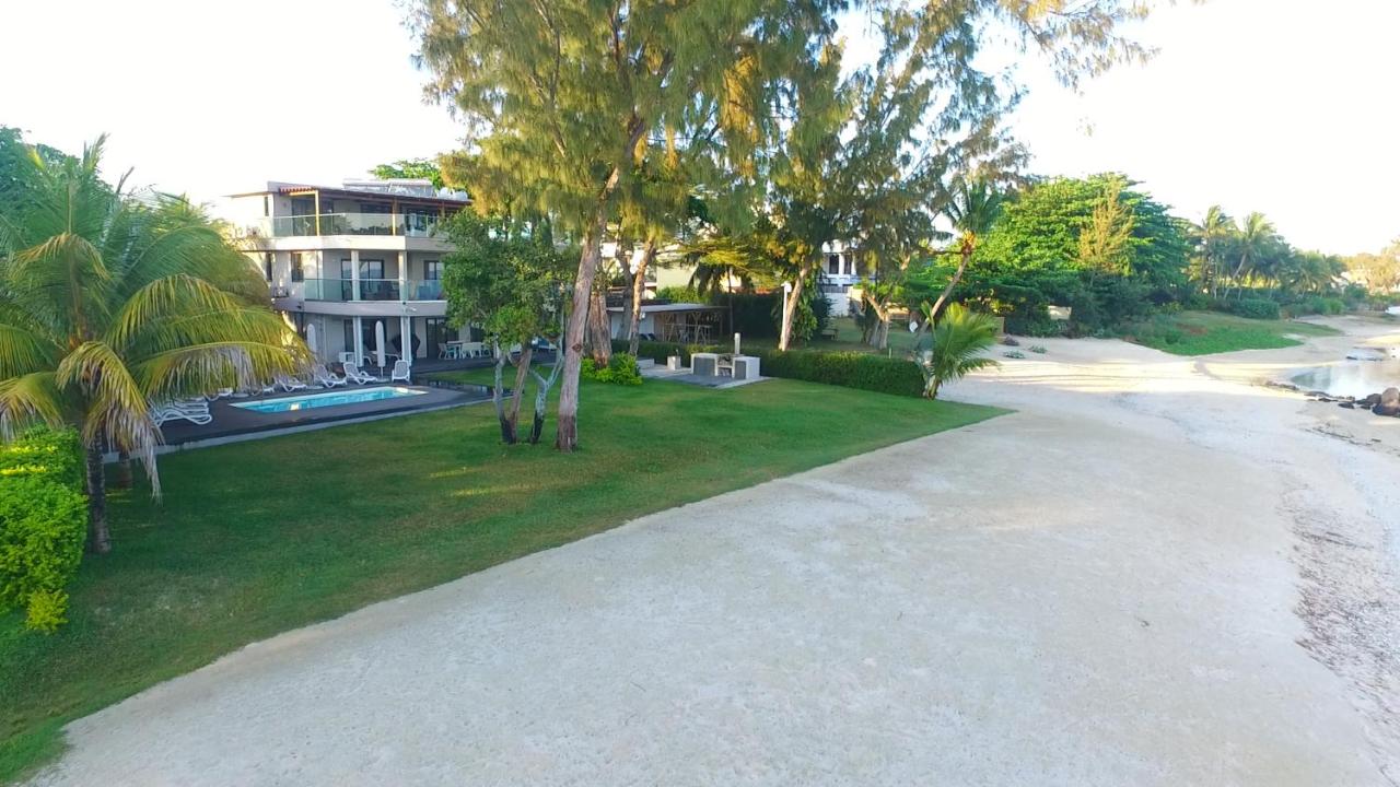 Recife Noir Apartments Mauritius or Black Reef Apartments Mauritius Sea Front Ground Floor appartment - 4