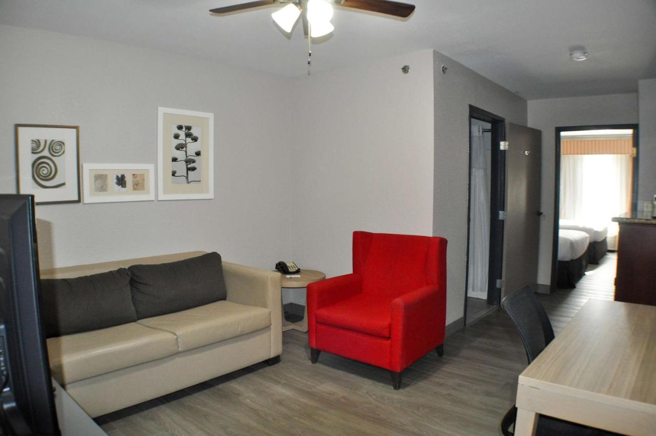Country Club Motel — photo 23