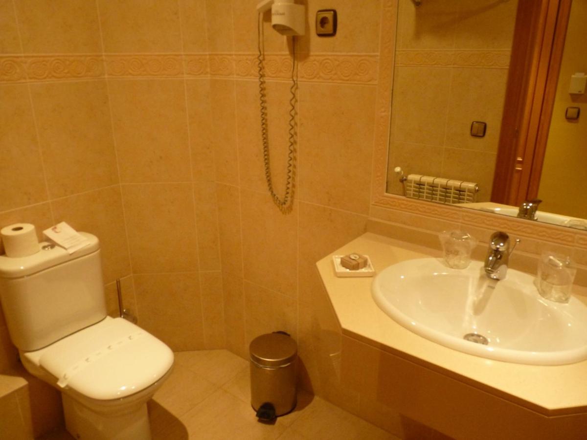 Petit Hotel photo