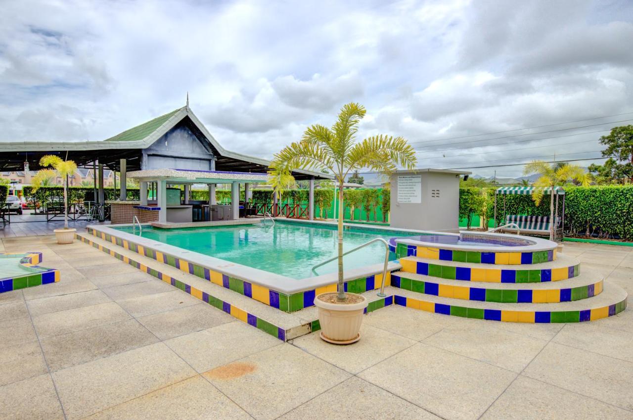 Airport Suites Hotel - 4