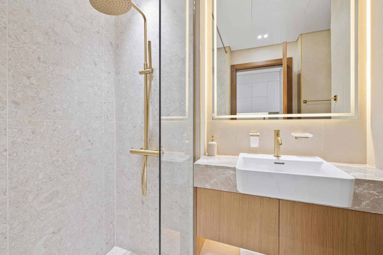 Daniels Studio with Canal View at Marasi Drive - 3