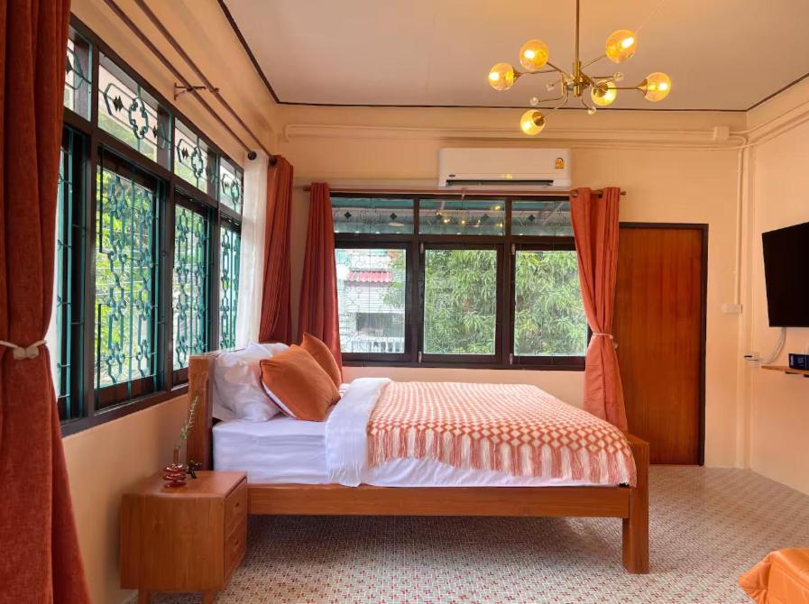 Papaya House Bangkok - Wat Arun - 2