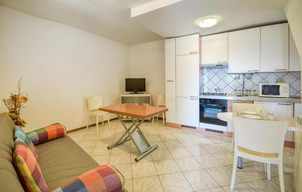 1 Bedroom Pet-Friendly Apartment In Nervi - 2