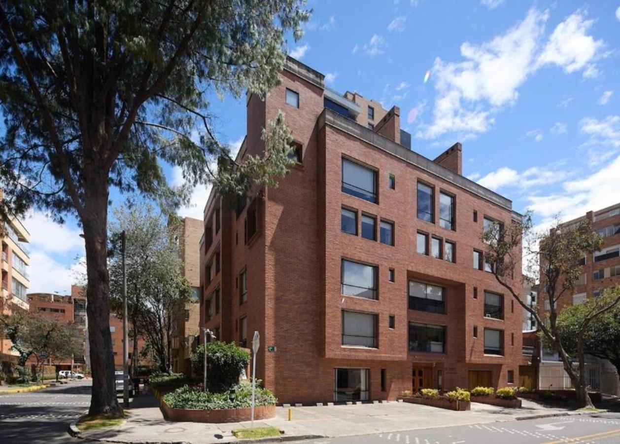 Exclusive Apartment in Bogota 93 Park Area - 3