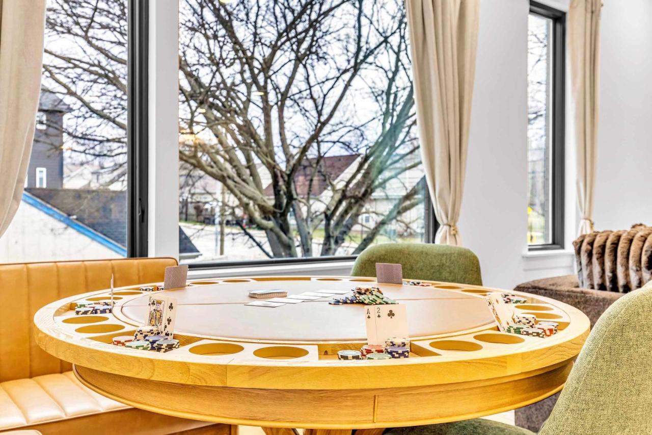 Luxury Hot Tub & Rooftop Deck Downtown Nashville - 3