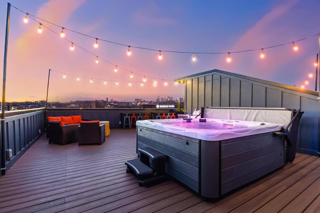 Rooftop Hot Tub Game Room Barrel Sauna Nashville - 2