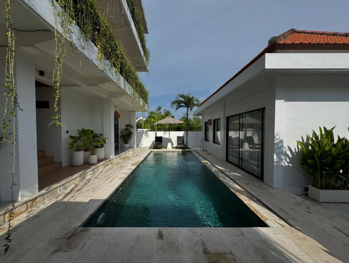 ChinGiack Apartments Canggu Pool and Terrace - 4