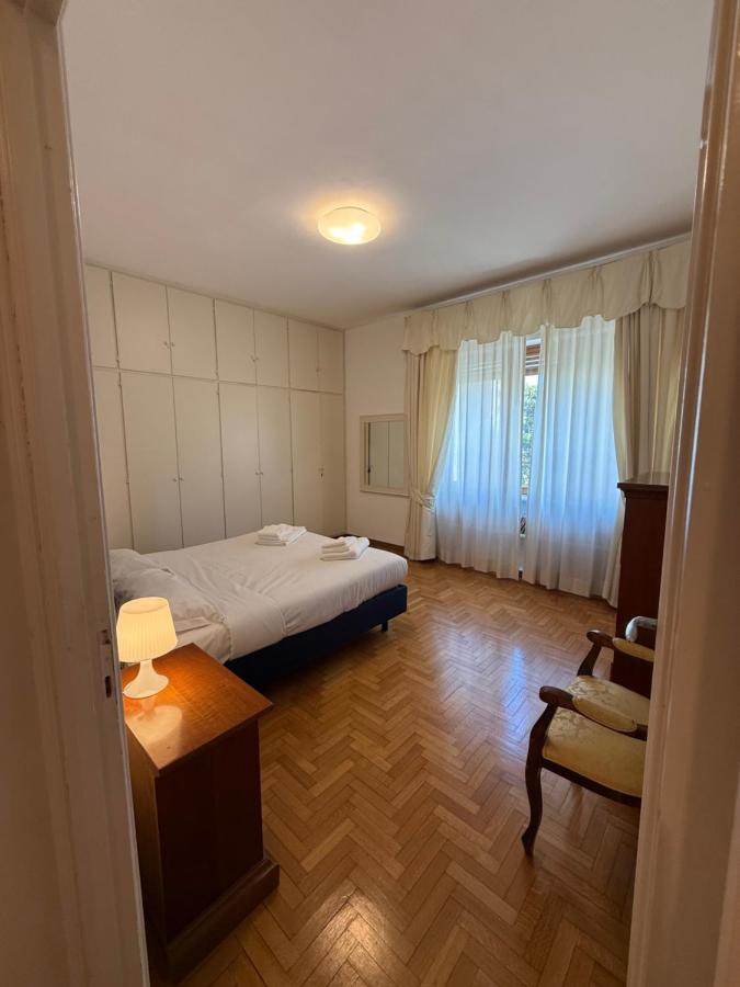 St Peter Rooms with Private Parking by Dama