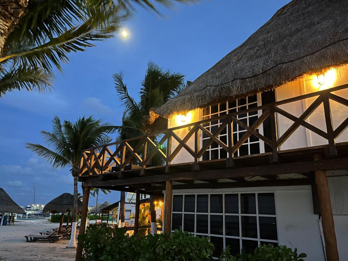 Seafront Beach Shack - 5