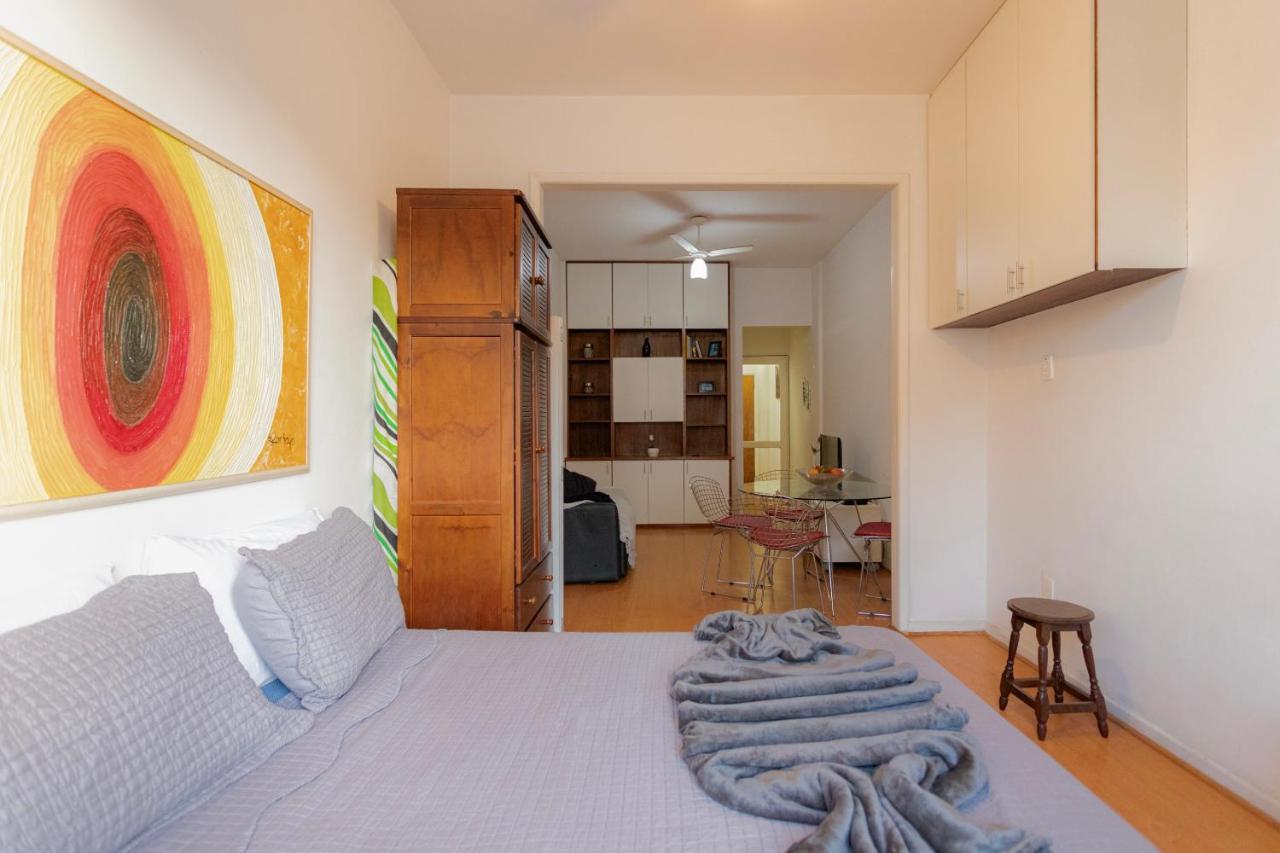 SUH Copacabana 66 Center of Copacabana Beach! - 5