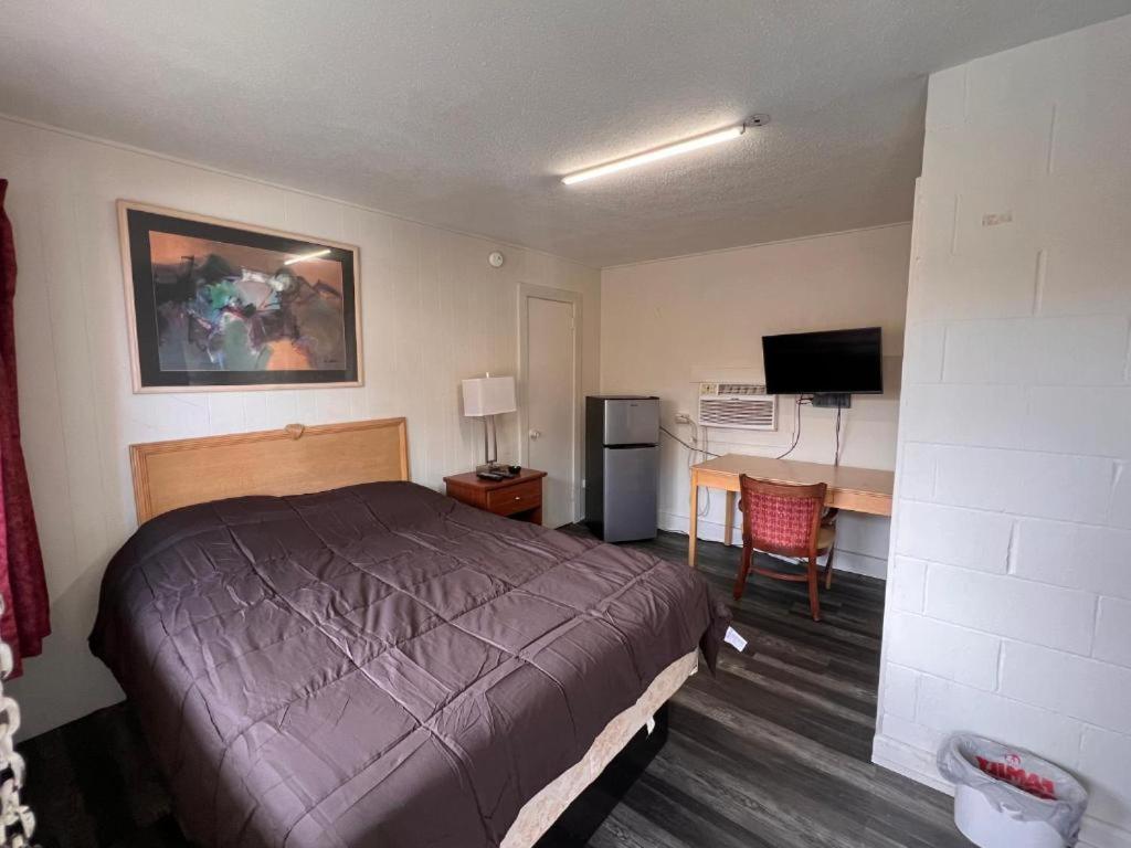 Best In Town Motel — photo 2