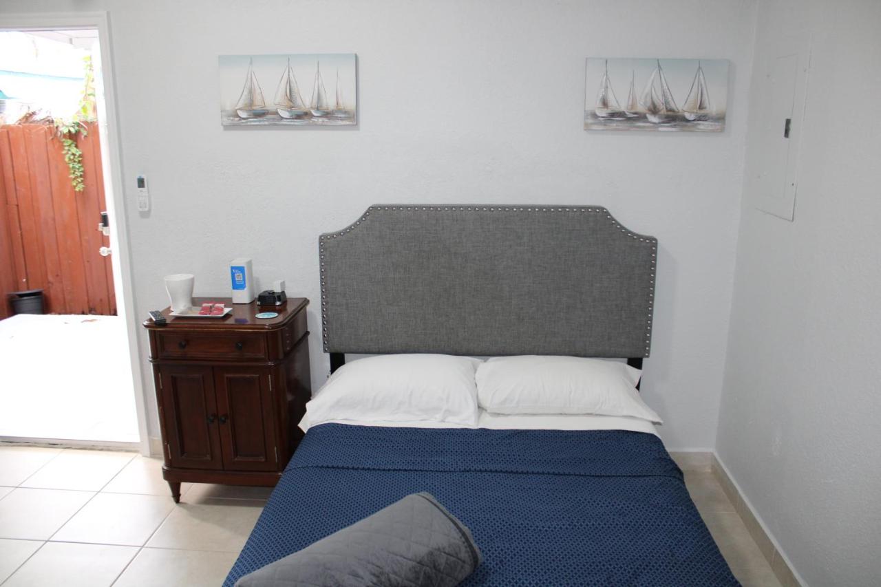 Coral Gables Guest Studio - 2