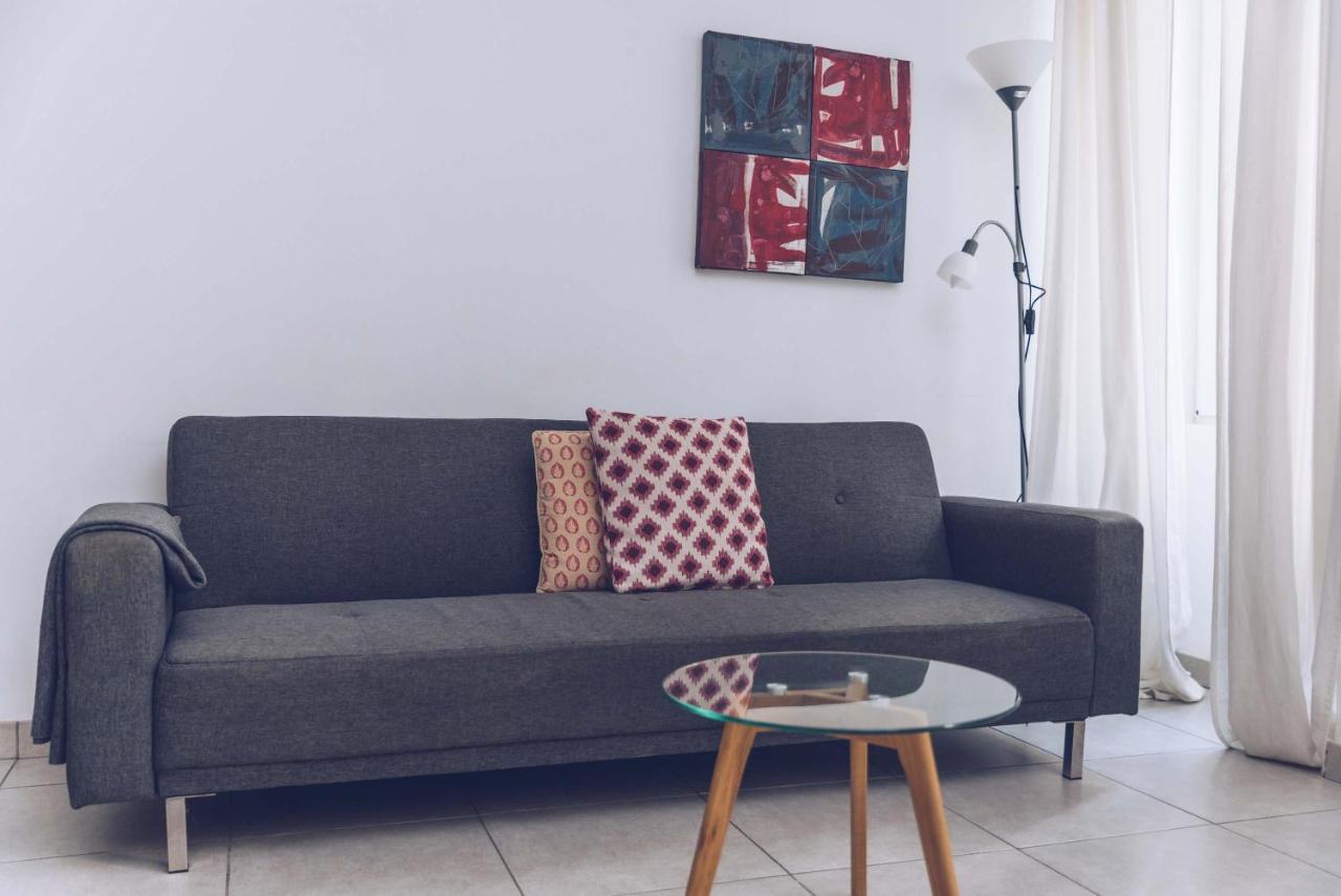 2BR and 2BA in the Zoko cozy and convenient