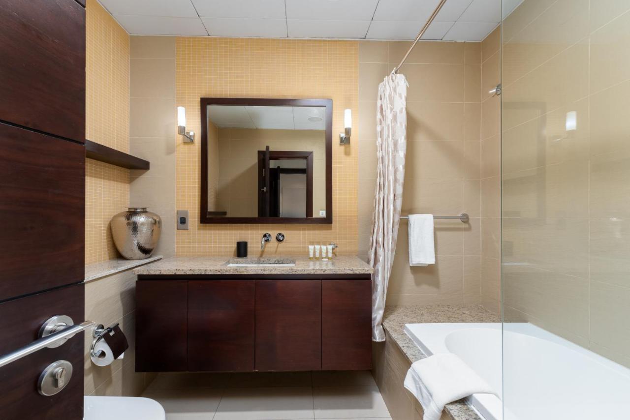 Tiara Residences, Palm Jumeirah Dubai - Mint Stay - 3