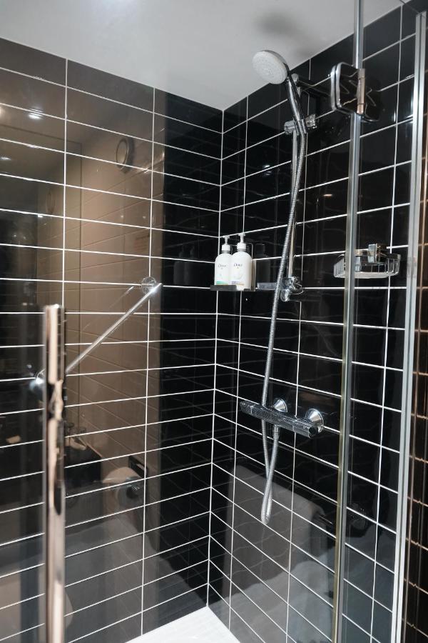 Standard Double Room with Free Hot Breakfast