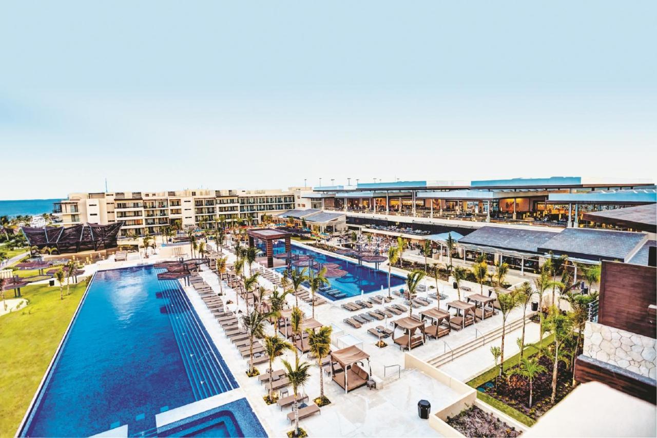 Royalton Riviera Cancun, An Autograph Collection All-Inclusive Resort & Casino photo