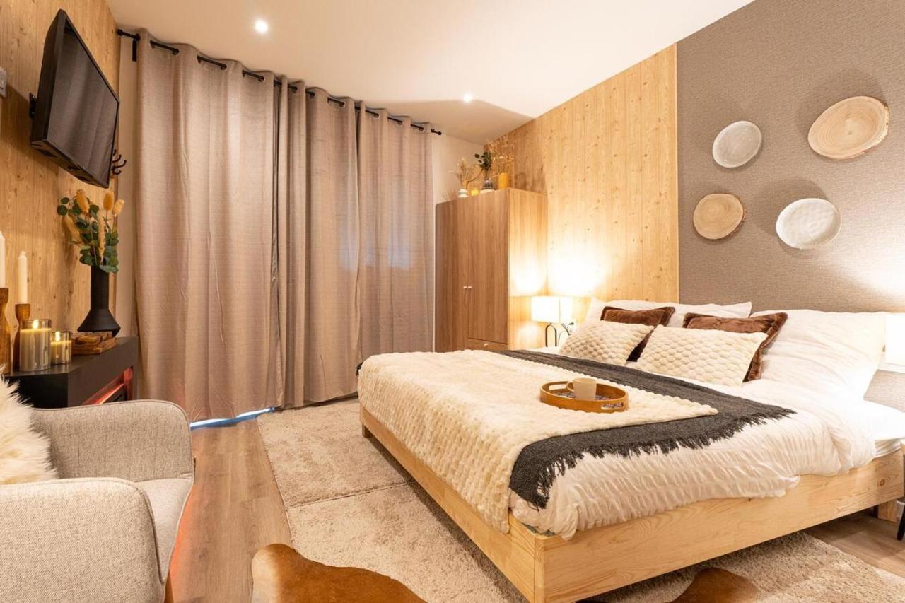 Le Nid Douillet, Center, Jacuzzi, Sensory Shower - 2