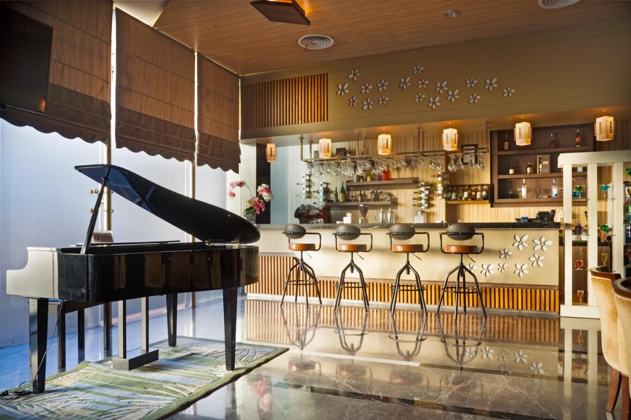 Nagoya Hill Hotel Batam - 3