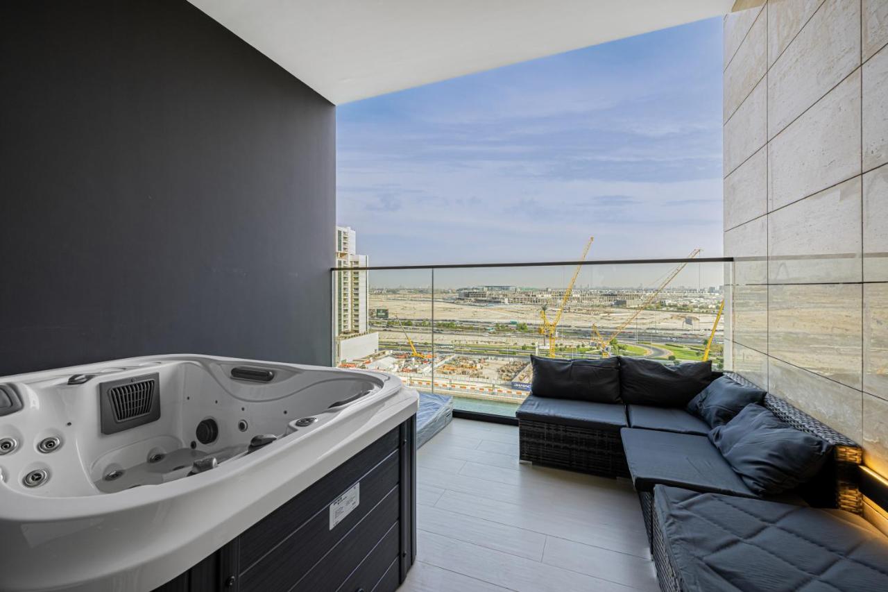 Daniels Studio at Marasi Drive with Canal View - 3