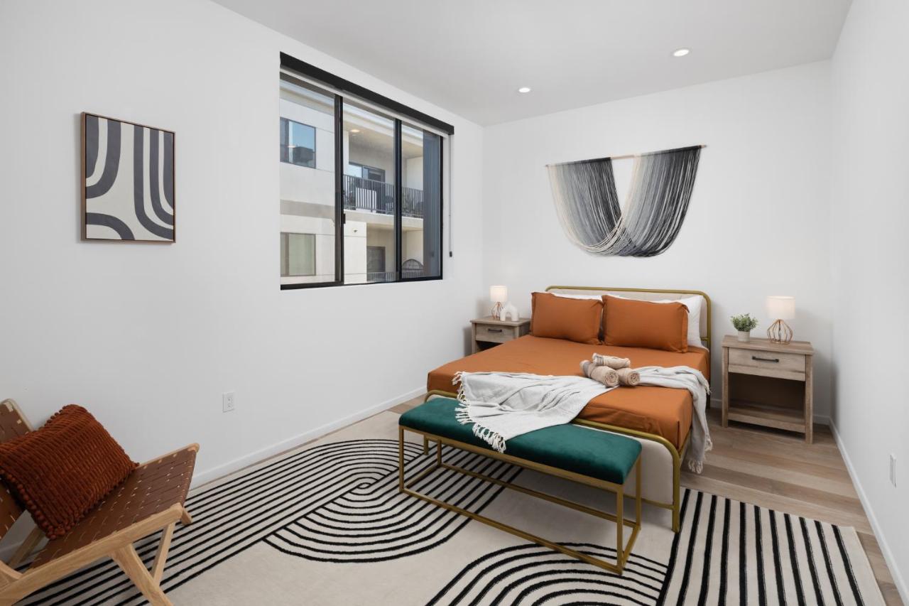 Modern Hollywood Charm - 2