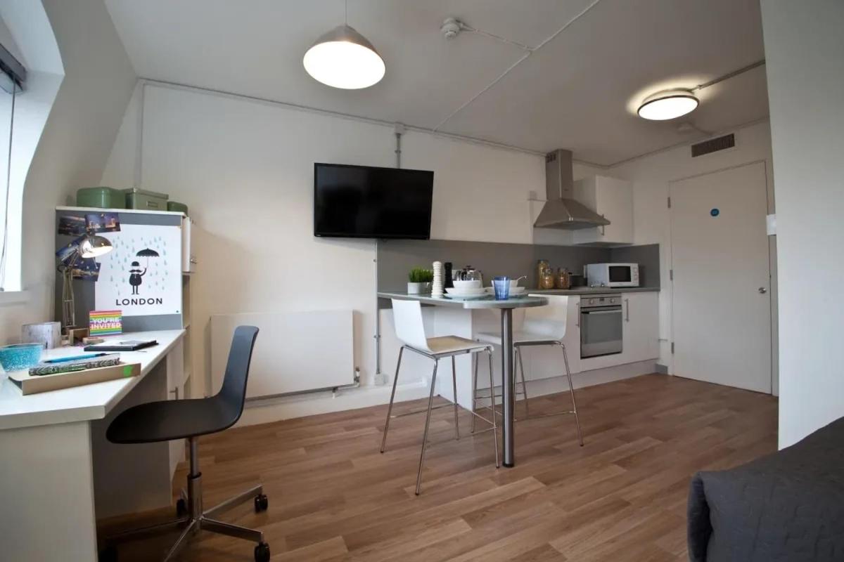 For Students Only CRM OLIB London - 2