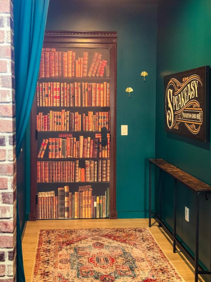 The Speakeasy Walk to Broadway Parking Pool - 4