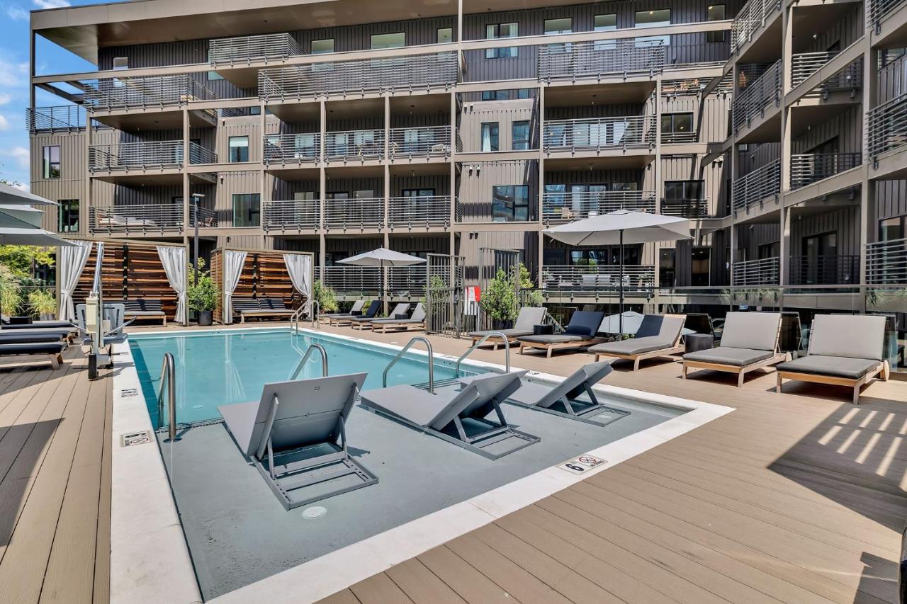 The Gibson in Music City Walk to Broadway - 4