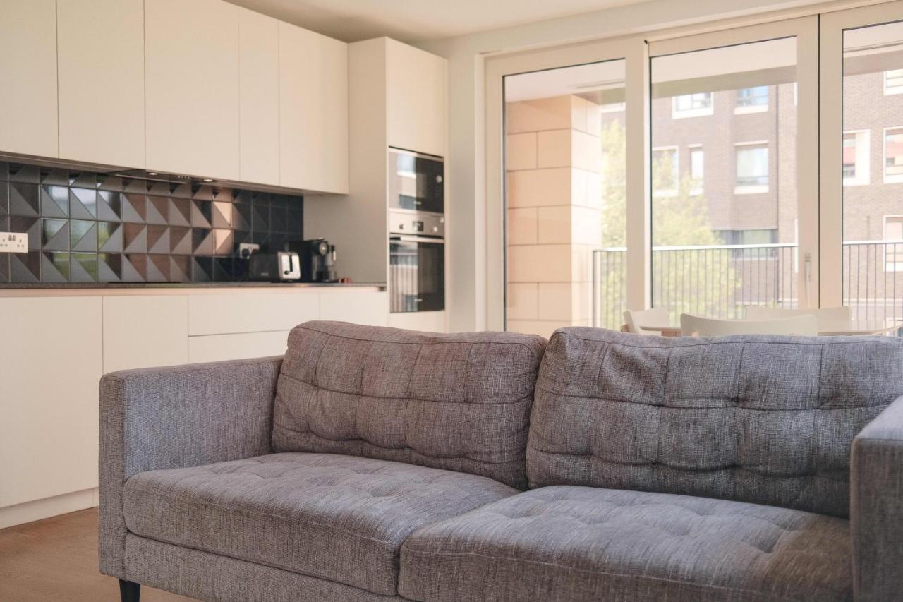 Luxury Apartment with Private Balcony in Zone 1 - 4