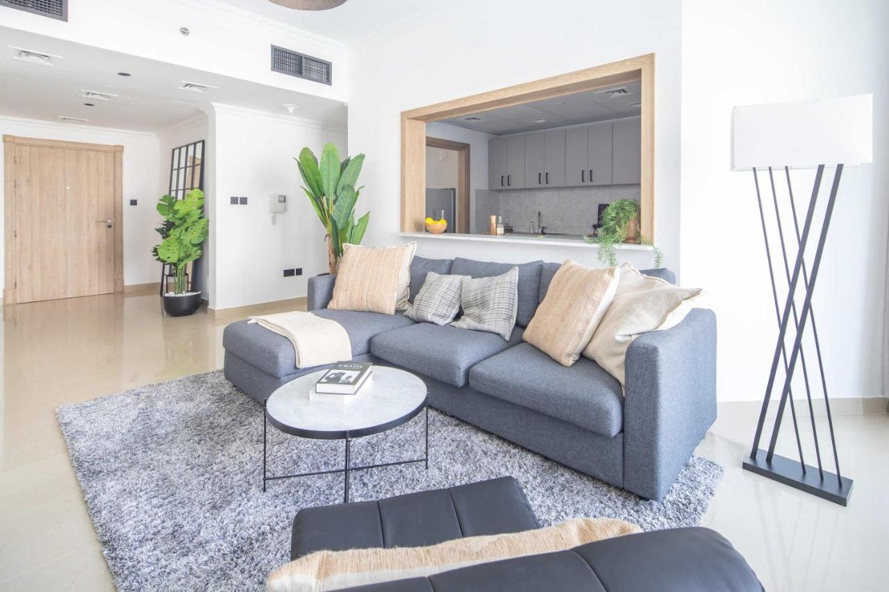 Frank Porter - Time Place Tower - 4