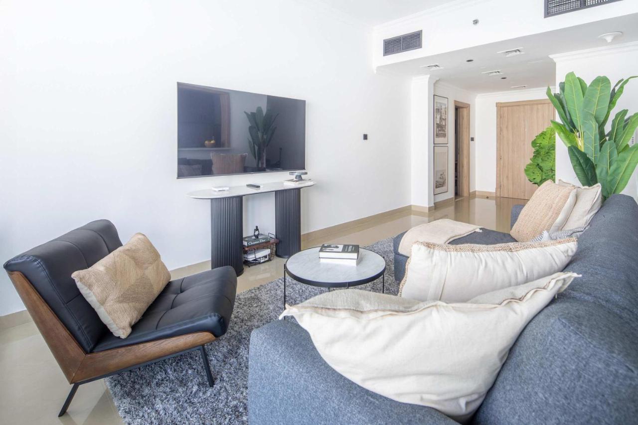 Frank Porter - Time Place Tower - 5