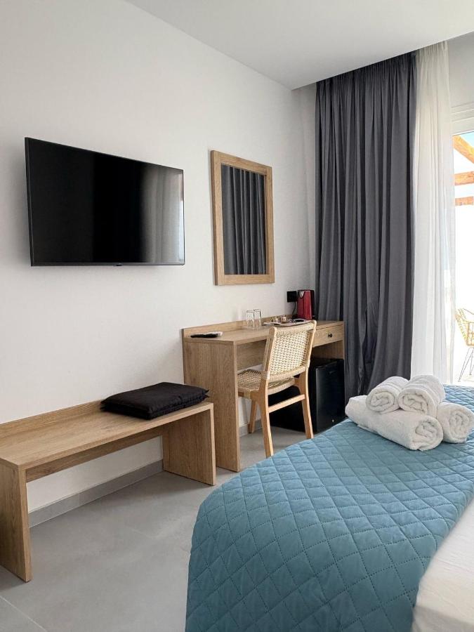 The Blue of Mykonos - 5