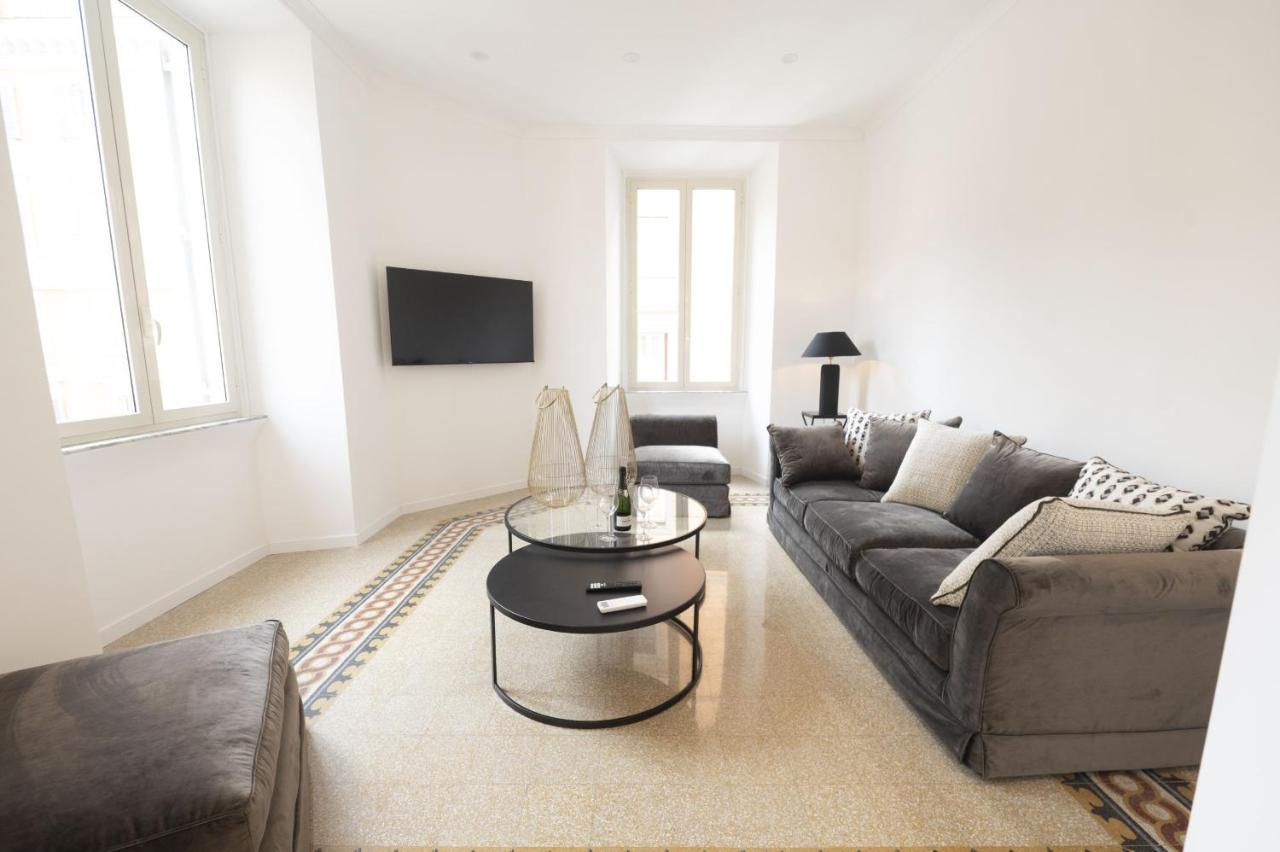 Splendor Eternal 3 BR Apartment in the City Center - 5