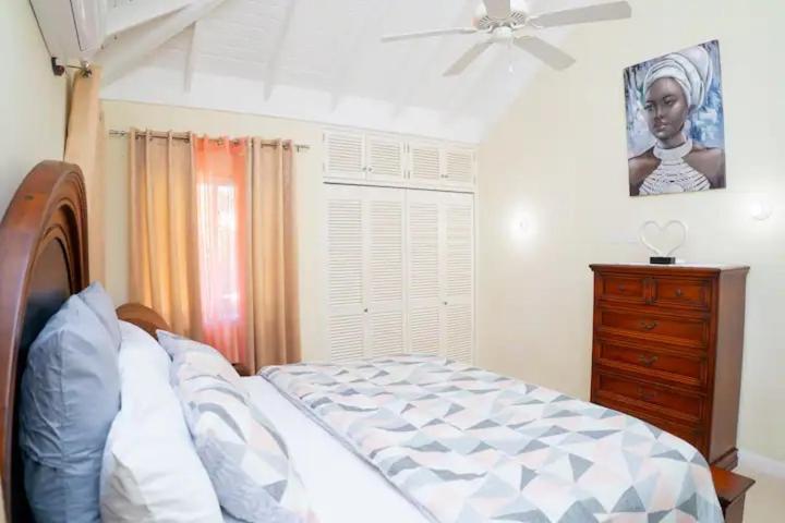 Tropical 3 Bedroom Villa - Ocho Rios - 2