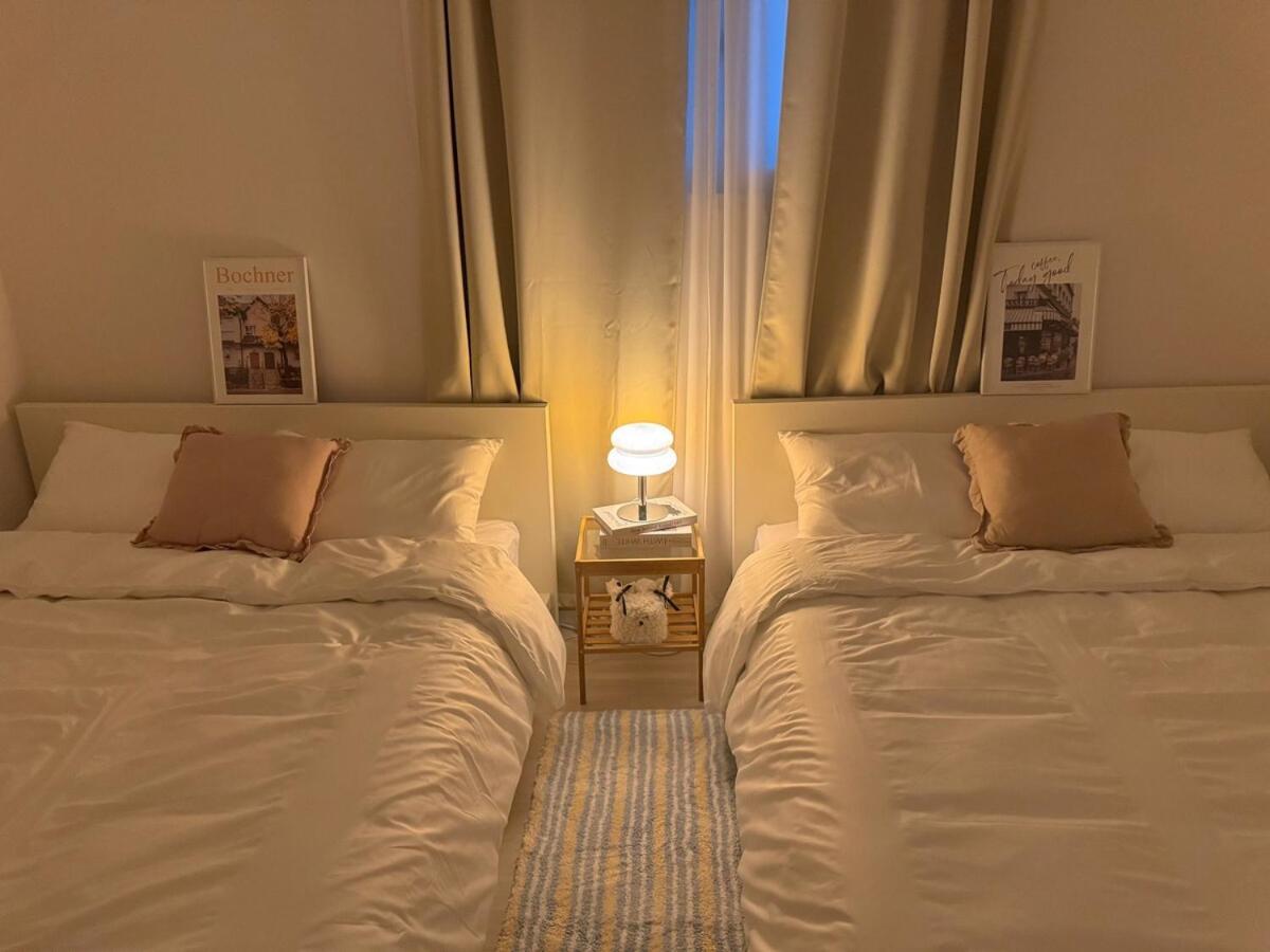 Itaewon Station 10 minutes,Gyeongnidan-gil,Itaewon World Food Street,Beam Projector,Netflix wifi - 4