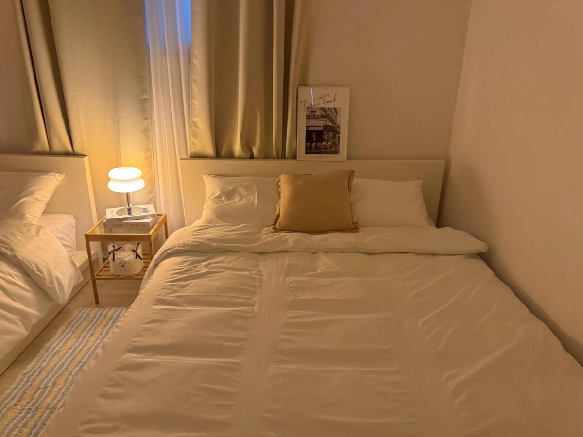 Itaewon Station 10 minutes,Gyeongnidan-gil,Itaewon World Food Street,Beam Projector,Netflix wifi - 5