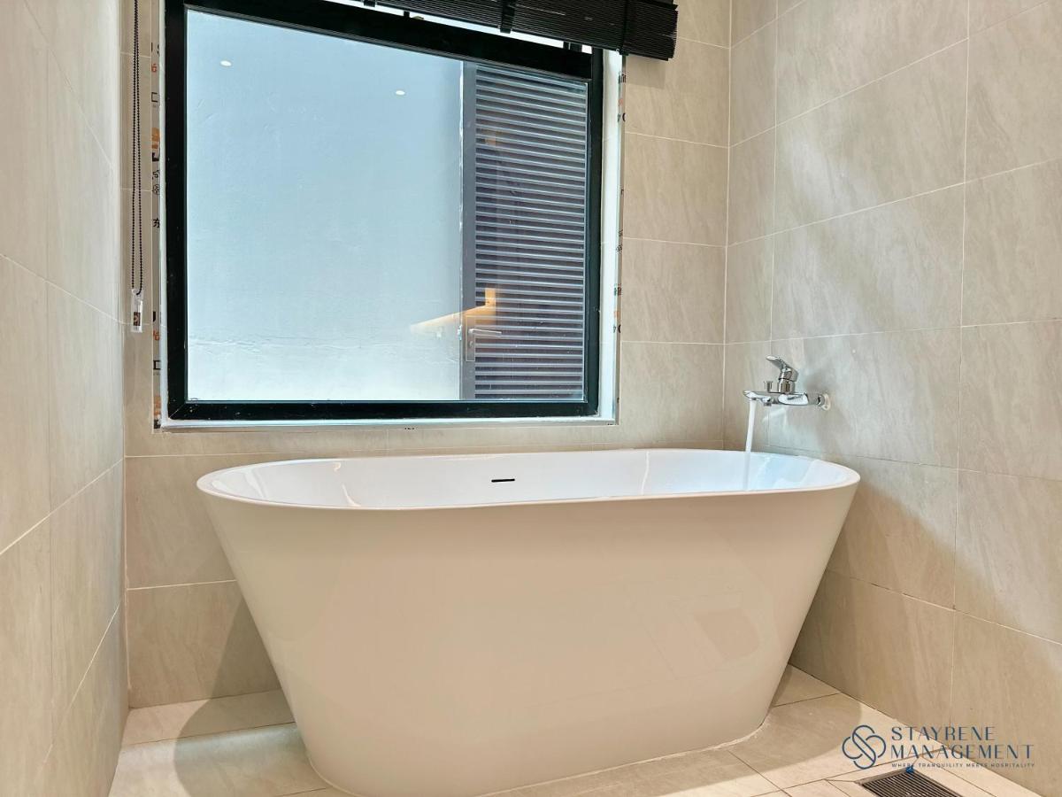 Suasana Residence Near CIQ Johor Bahru by Stayrene - 2