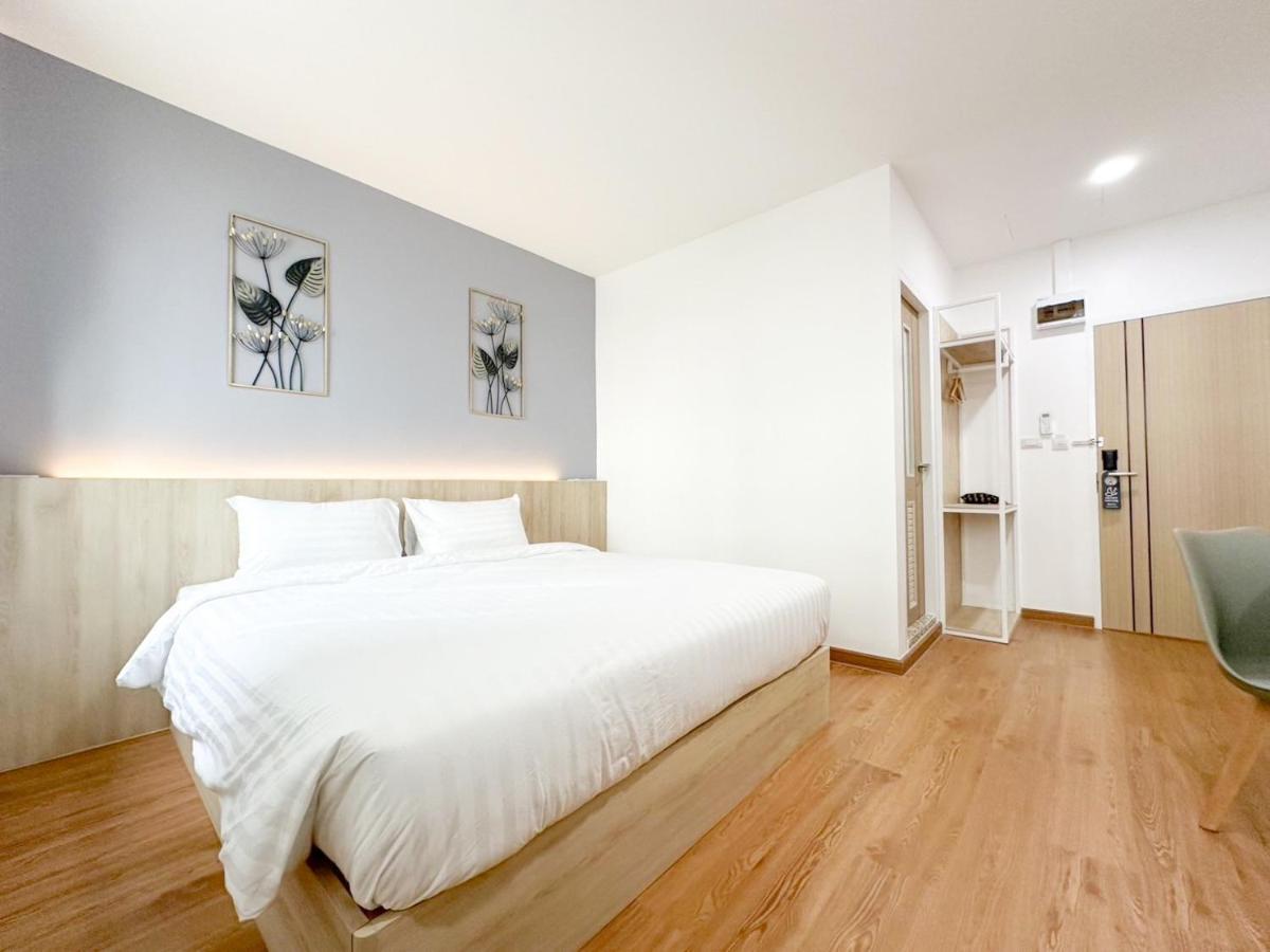 H-Banaat Hotel near Yanhee Hospital