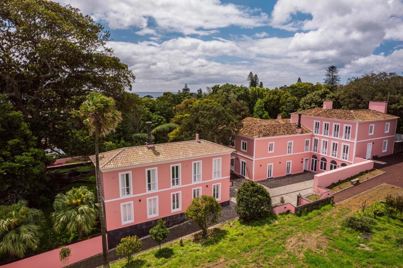 Solar dos Cantos Botanic House & Garden